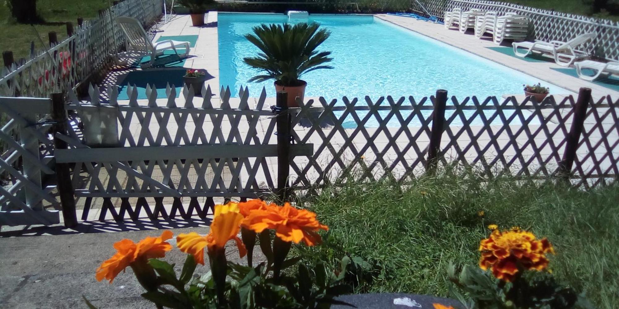 Hotel Du Val D'Aure Cadeac ภายนอก รูปภาพ