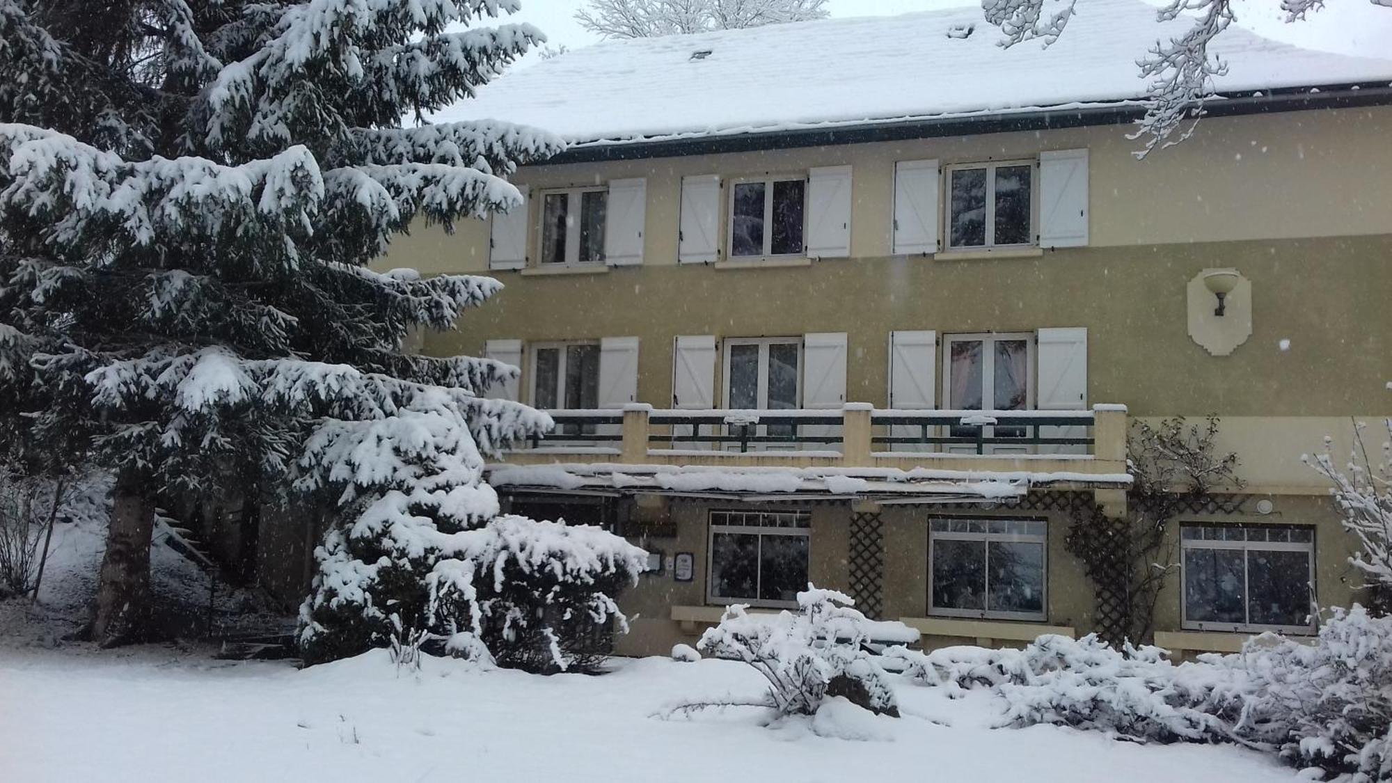 Hotel Du Val D'Aure Cadeac ภายนอก รูปภาพ