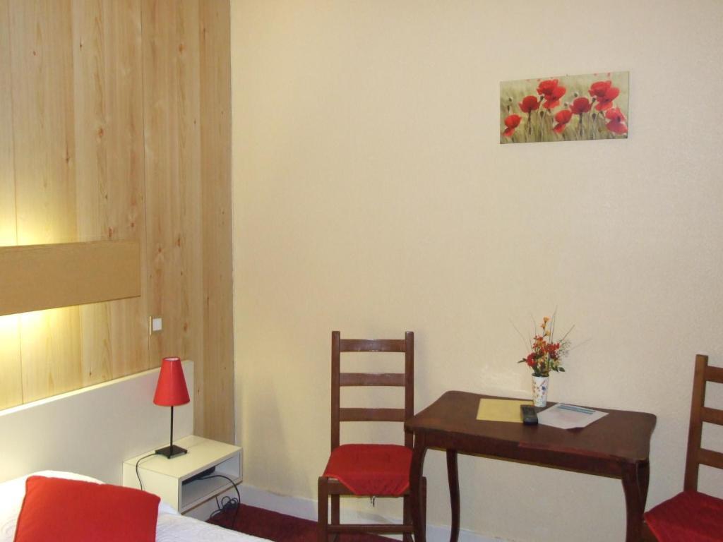 Hotel Du Val D'Aure Cadeac ภายนอก รูปภาพ