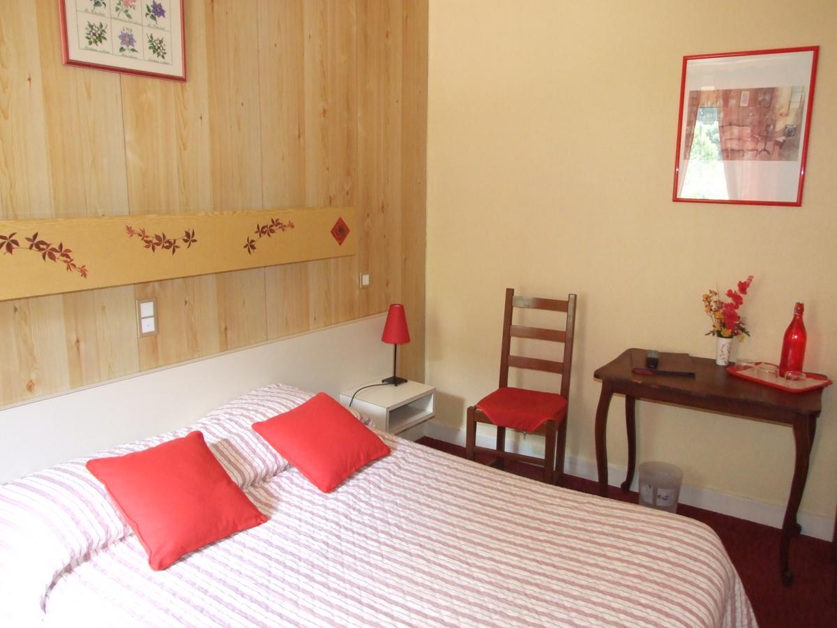 Hotel Du Val D'Aure Cadeac ภายนอก รูปภาพ